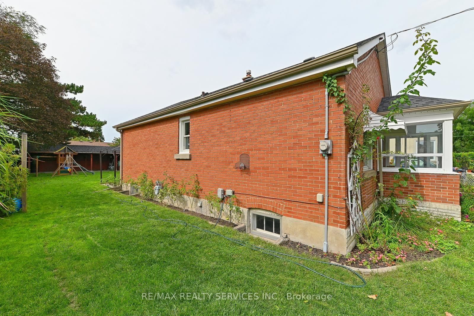 54 Woodward Avenue • Brampton, ON photo 41