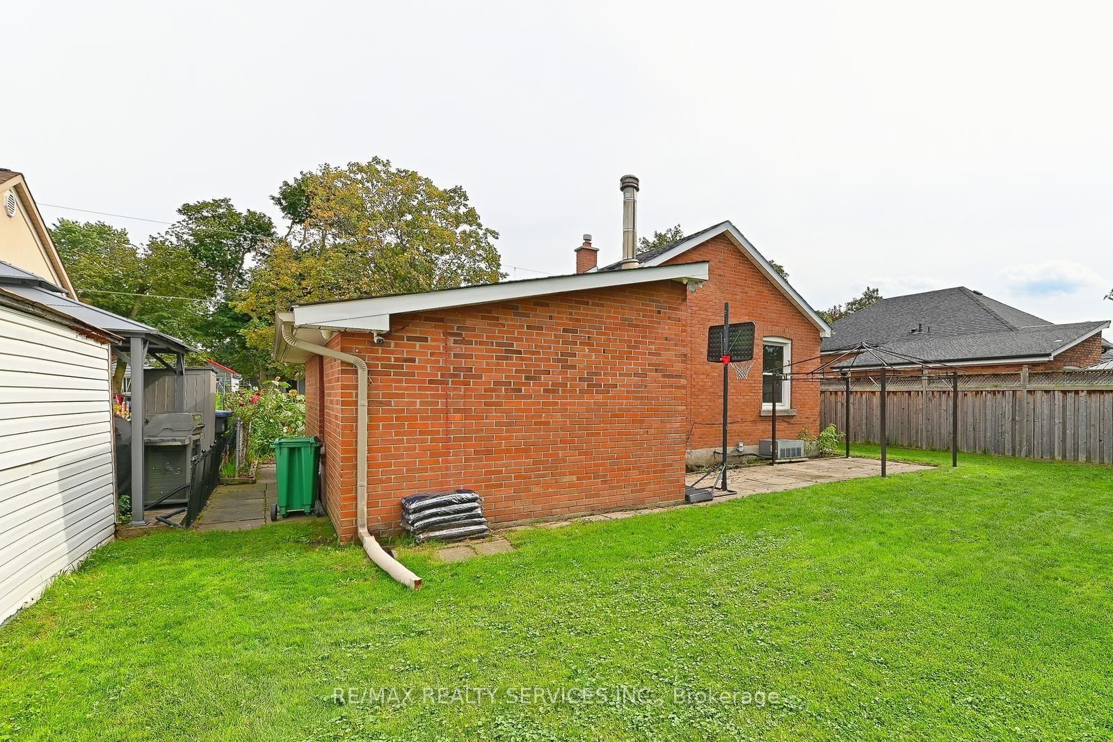 54 Woodward Avenue • Brampton, ON photo 45
