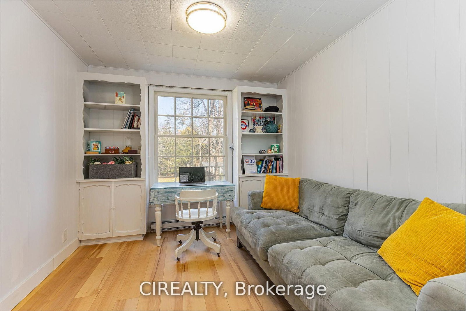 25 Howard Avenue • Oakville, ON photo 10