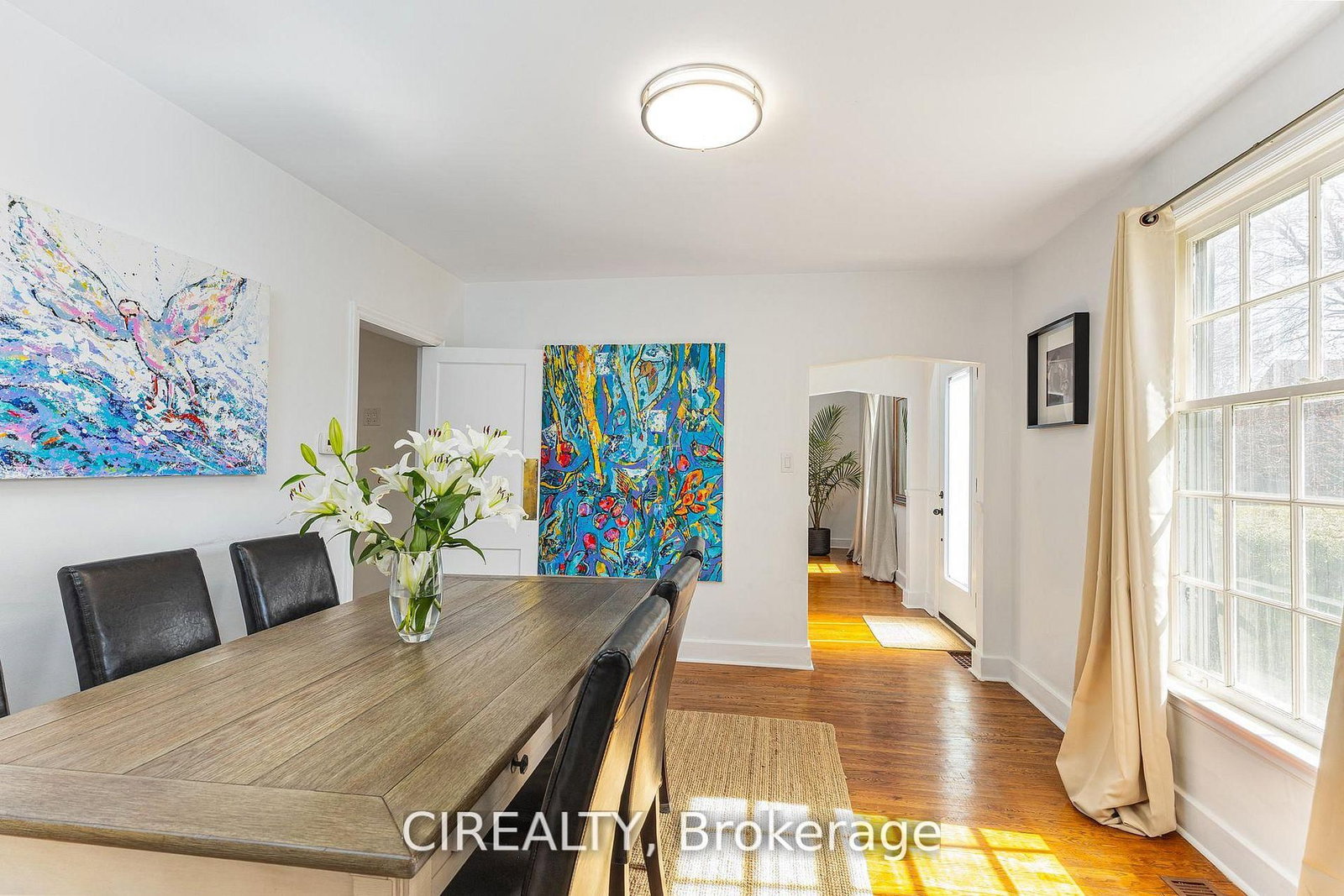25 Howard Avenue • Oakville, ON photo 12
