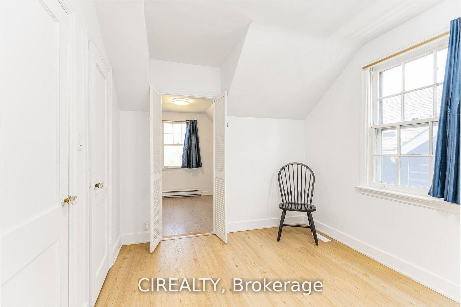 25 Howard Avenue • Oakville, ON photo 23