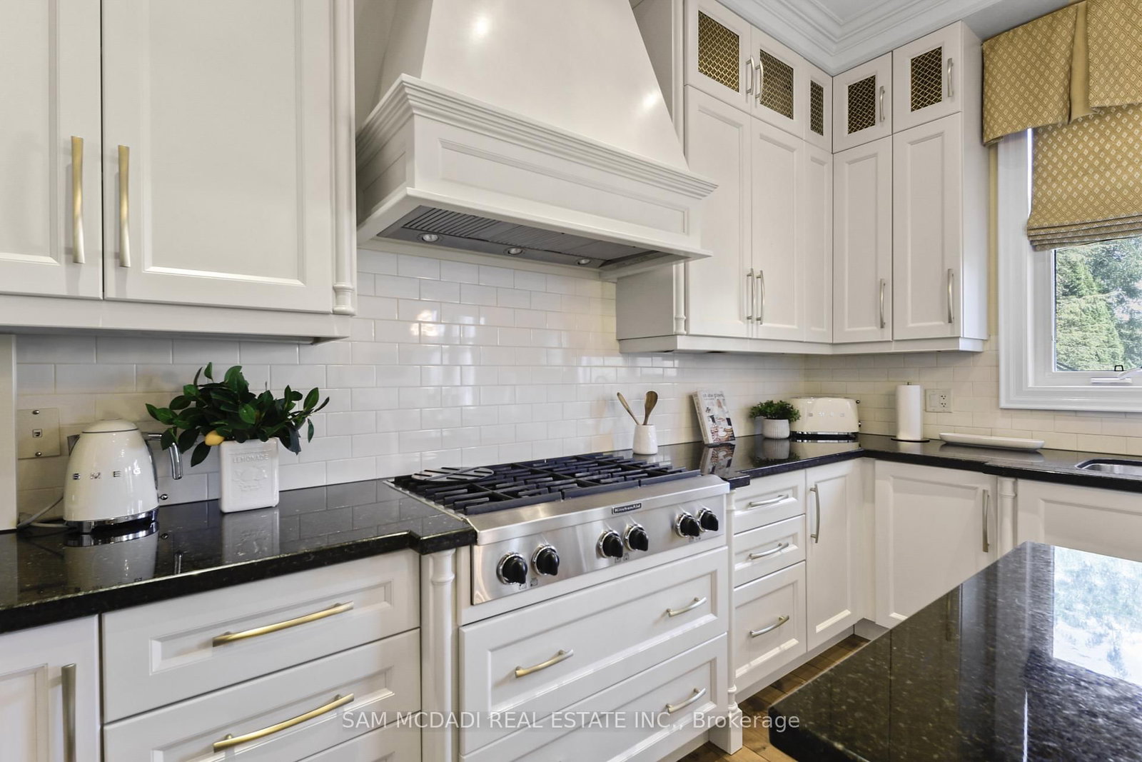 950 Fredonia Drive • Mississauga, ON photo 11