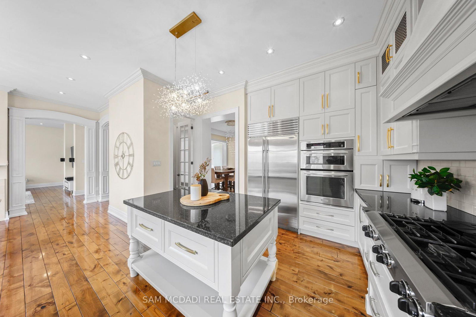 950 Fredonia Drive • Mississauga, ON photo 13