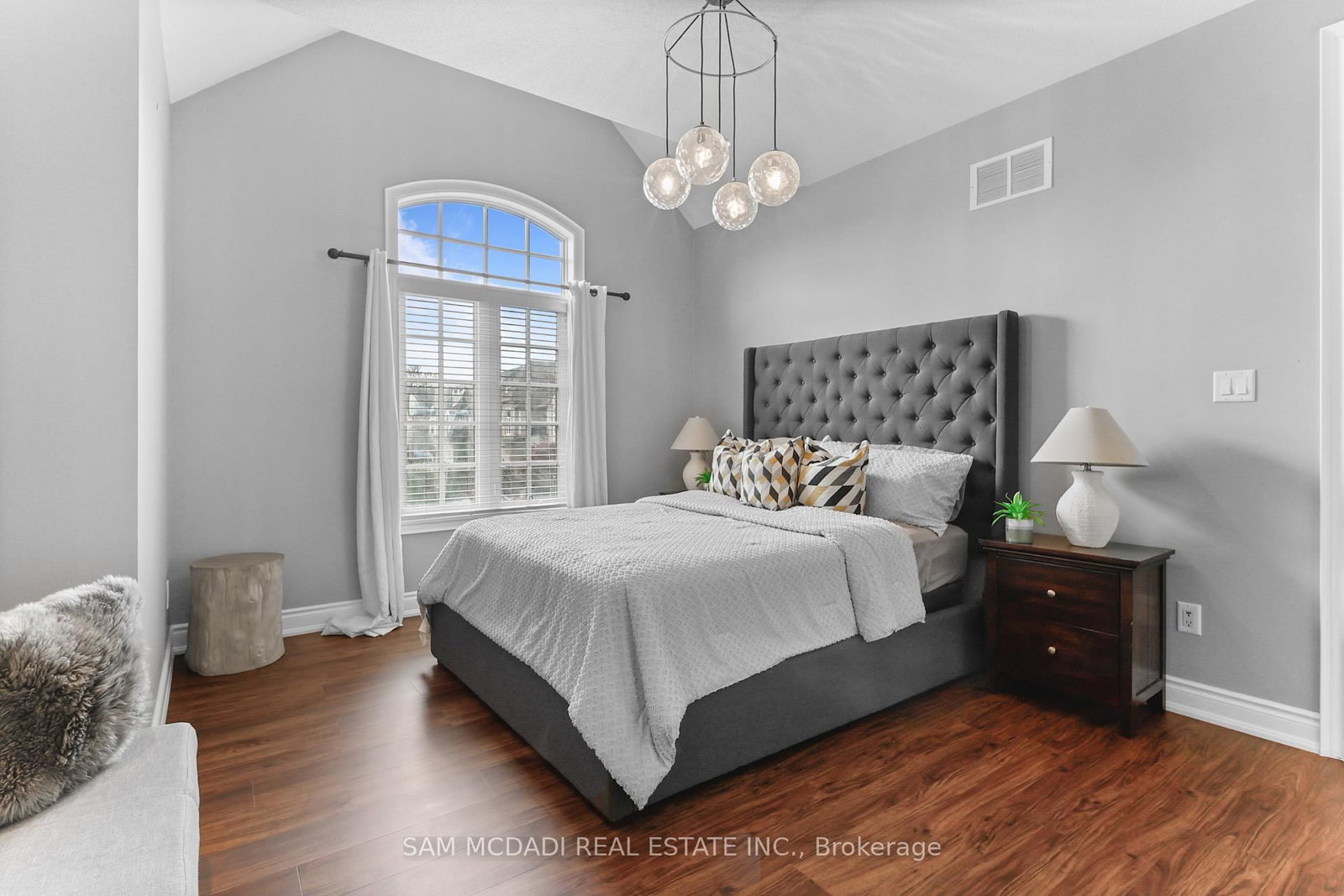 950 Fredonia Drive • Mississauga, ON photo 31