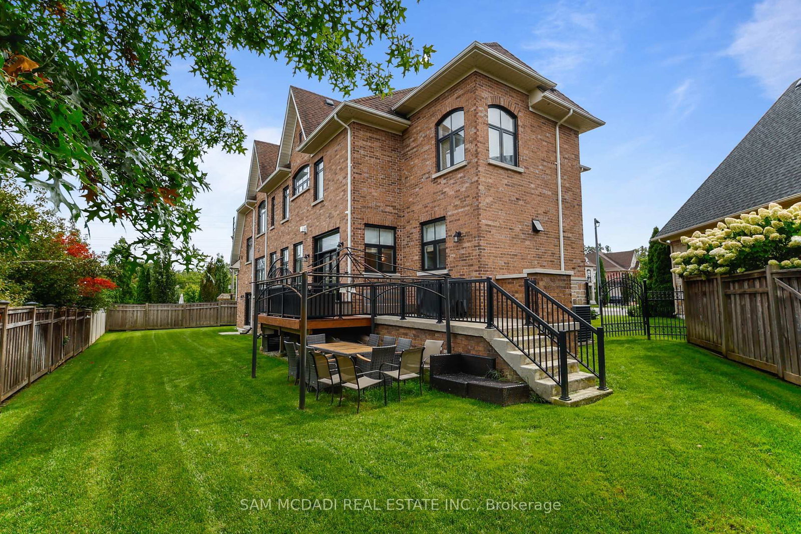 950 Fredonia Drive • Mississauga, ON photo 47