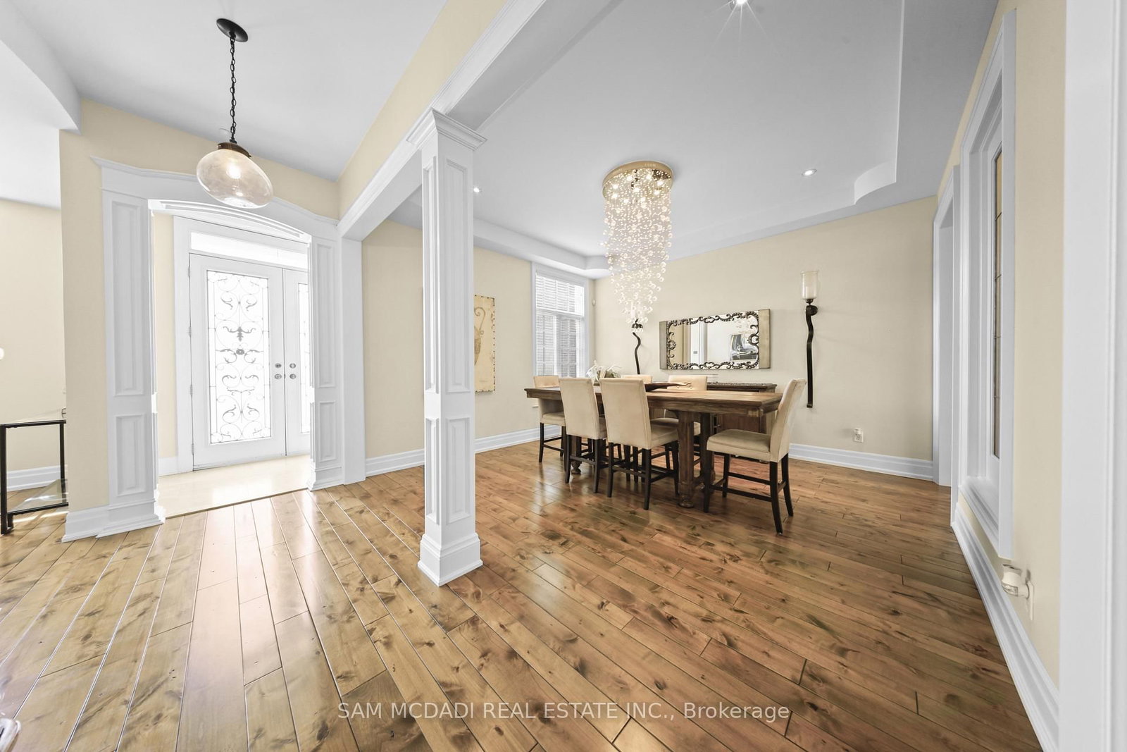 950 Fredonia Drive • Mississauga, ON photo 7