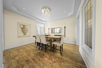 950 Fredonia Drive • Mississauga, ON photo 8