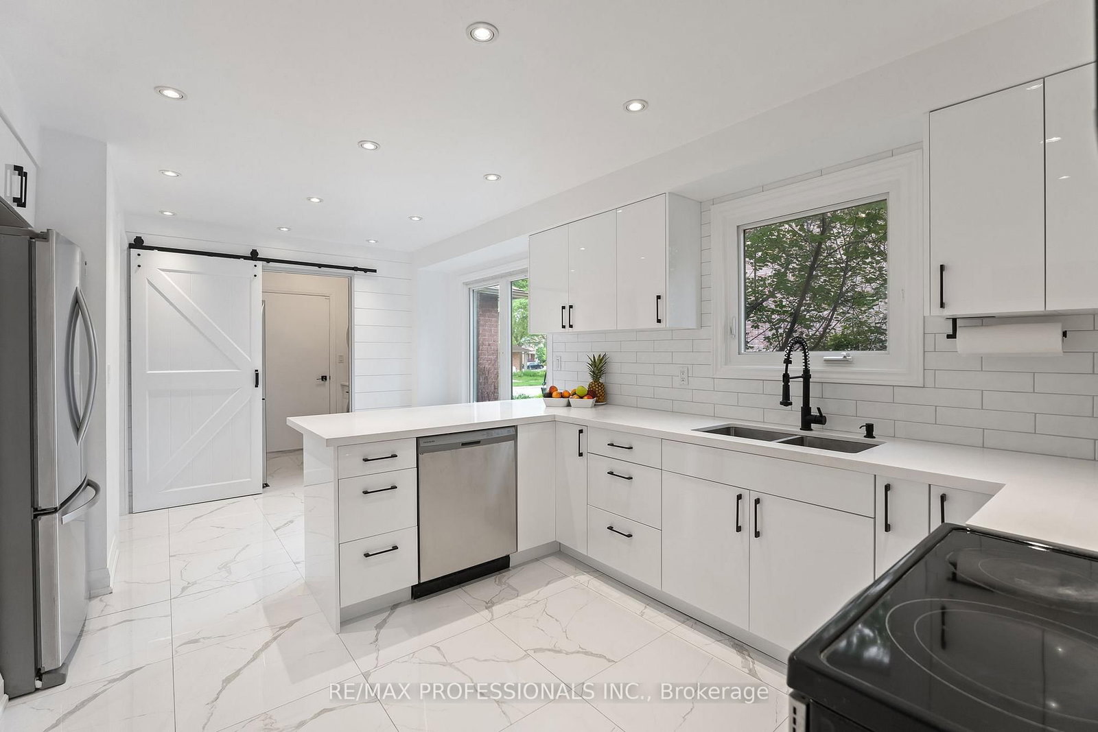 6031 Edenwood Drive • Mississauga, ON photo 18
