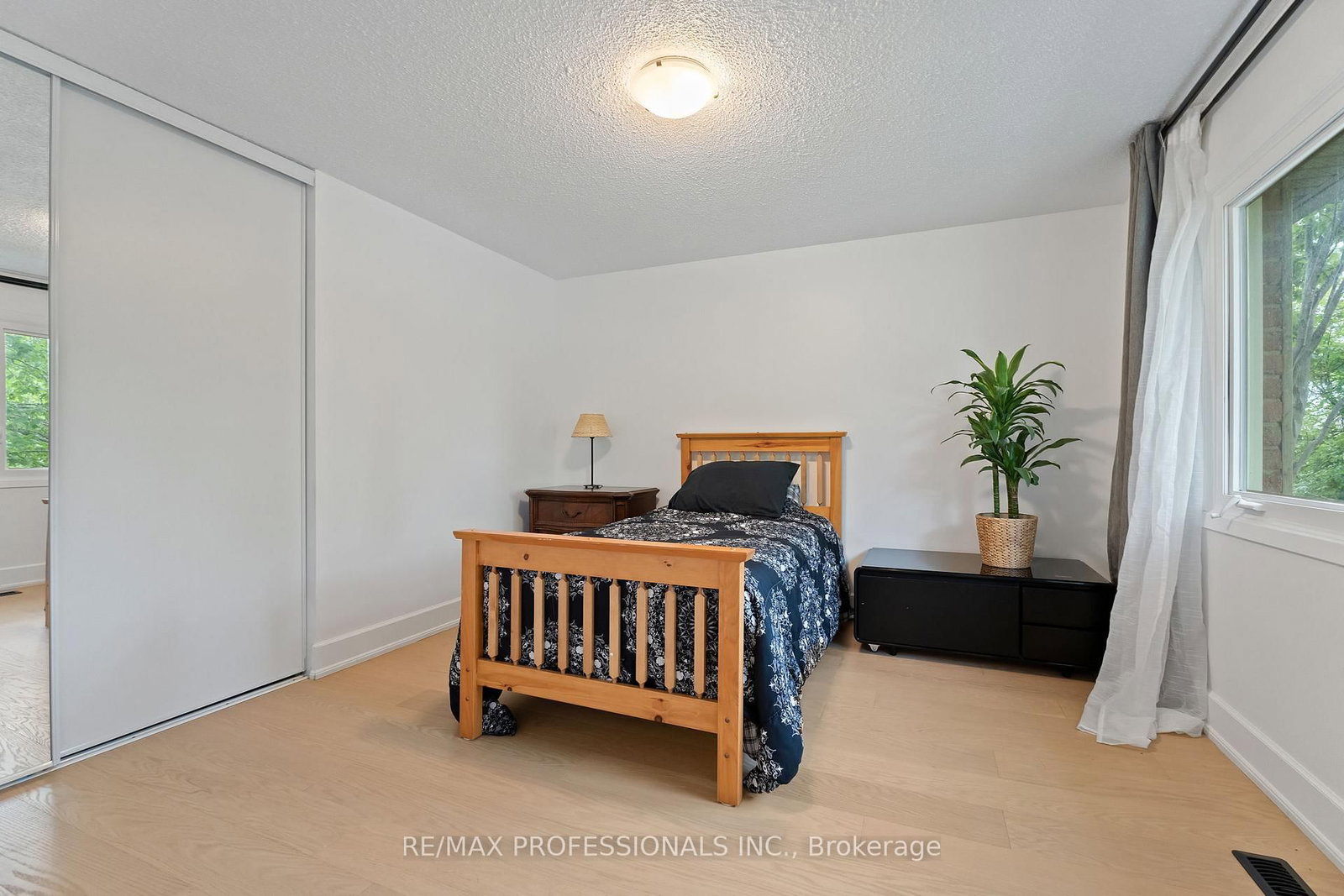 6031 Edenwood Drive • Mississauga, ON photo 30