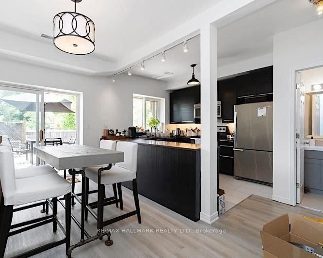 Upper - 228 Pacific Avenue