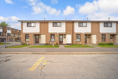 144 Fleetwood Crescent • Brampton, ON photo 2