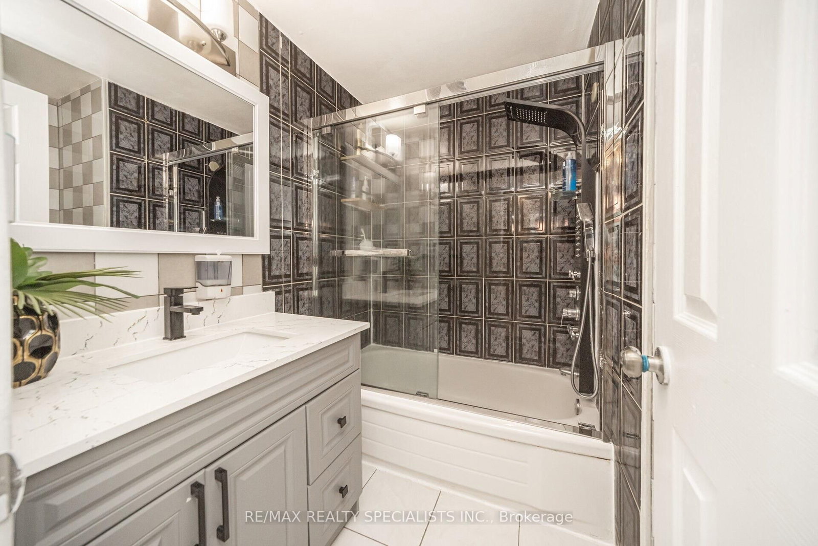 144 Fleetwood Crescent • Brampton, ON photo 23