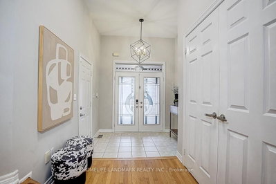 2455 Felhaber Crescent • Oakville, ON photo 3