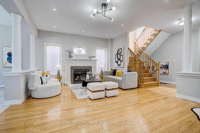 2455 Felhaber Crescent • Oakville, ON photo 9