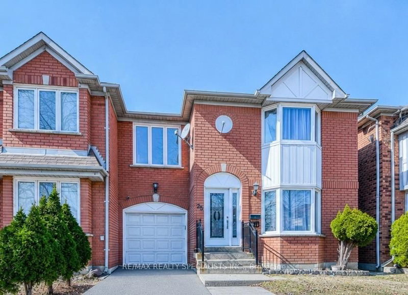home for sale on 35 Softneedle Avenue