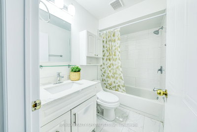 35 Softneedle Brampton,ON L6R 1K4 — Photo 14