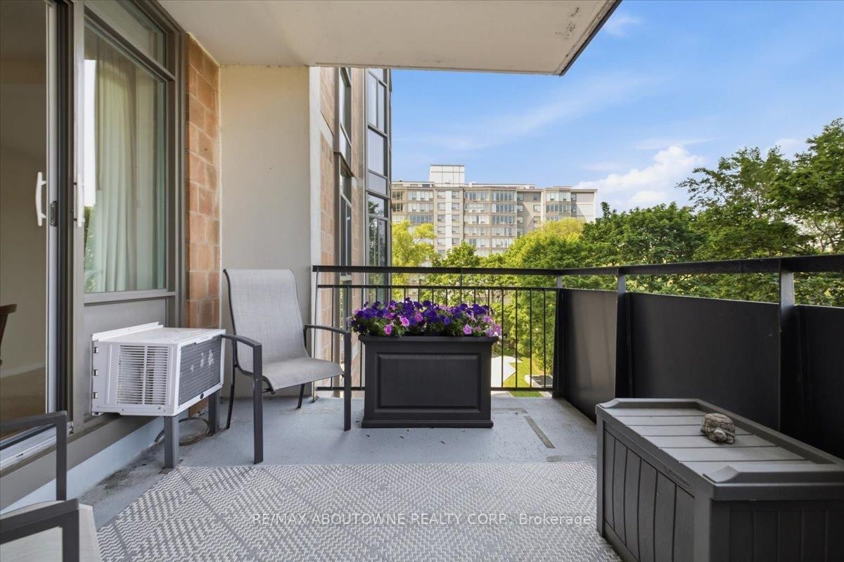 5250 Lakeshore Road • #401 • Burlington, ON photo 23
