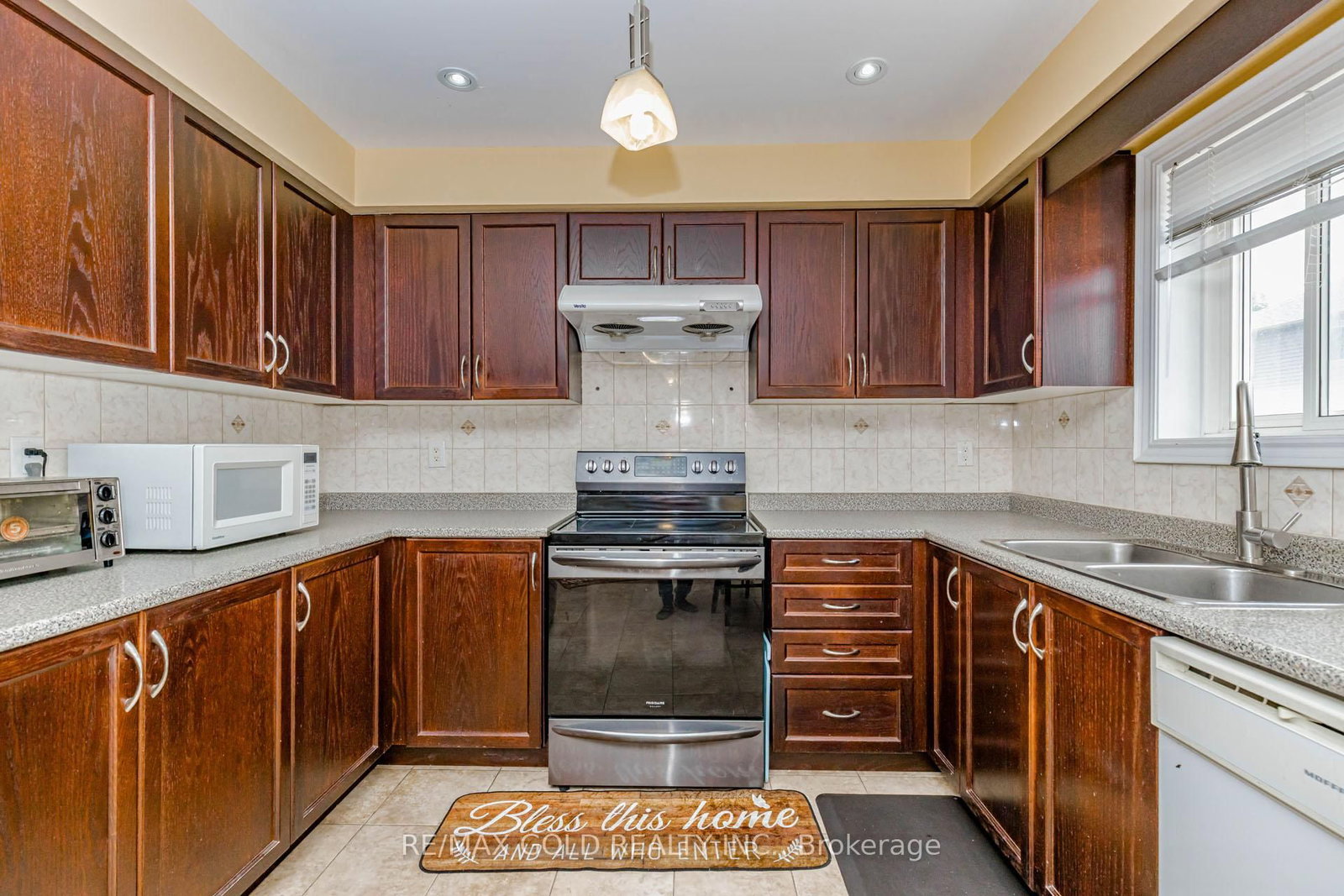 63 Vintage Gate • Brampton, ON photo 10
