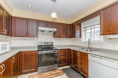 63 Vintage Gate • Brampton, ON photo 9