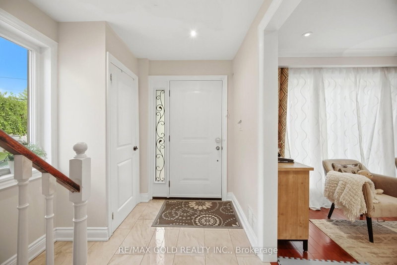 352 Maple Leaf Drive
