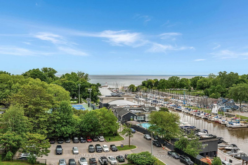 1105 - 100 Lakeshore Road E
