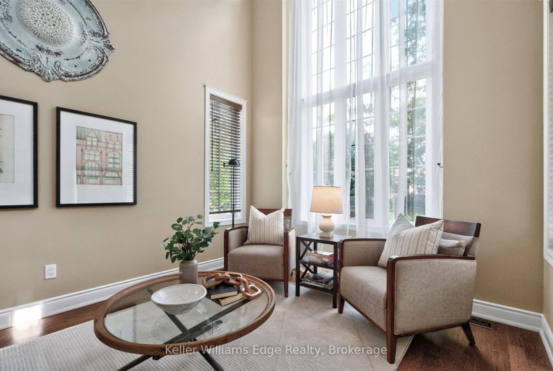 3416 Hayhurst Crescent