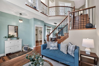 3416 Hayhurst Crescent • Oakville, ON photo 4
