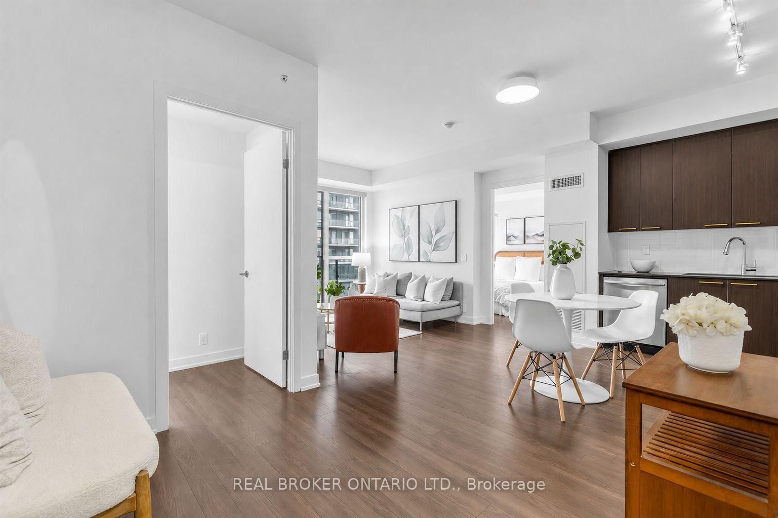10 Park Lawn Road • #1910 • Toronto, ON photo 11