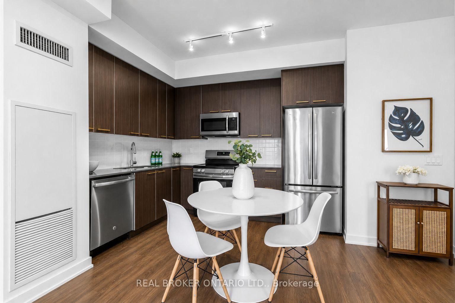 10 Park Lawn Road • #1910 • Toronto, ON photo 8