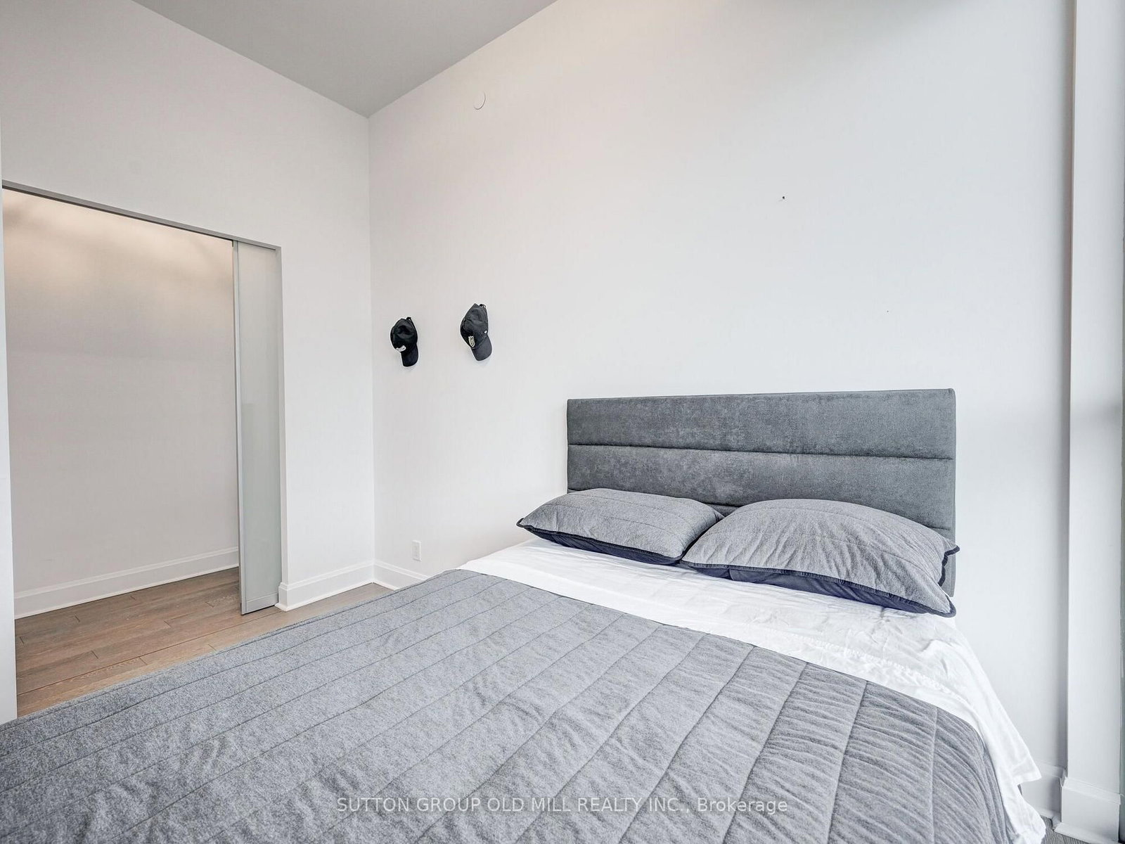 33 Shorebreeze Drive • #Lph3704 • Toronto, ON photo 16