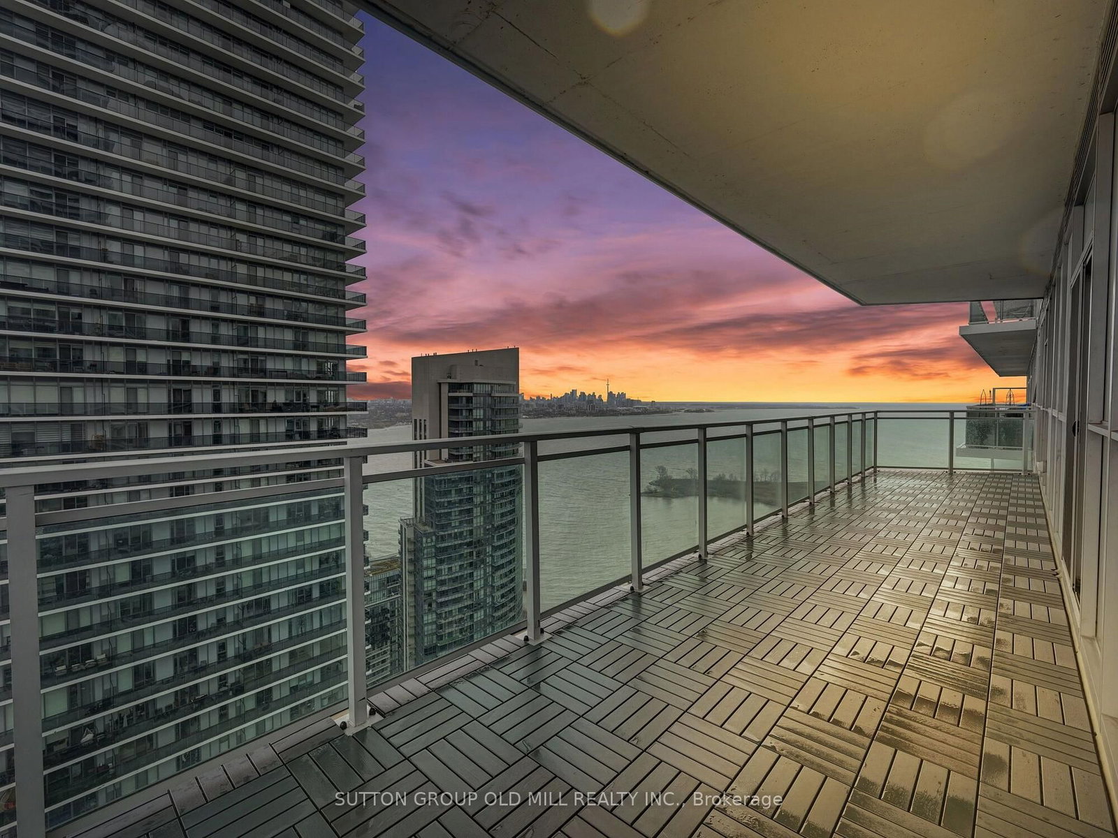 33 Shorebreeze Drive • #Lph3704 • Toronto, ON photo 25