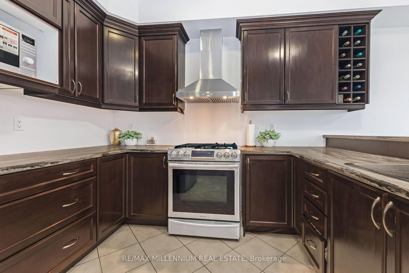 366 Remembrance Road • Brampton, ON photo 21