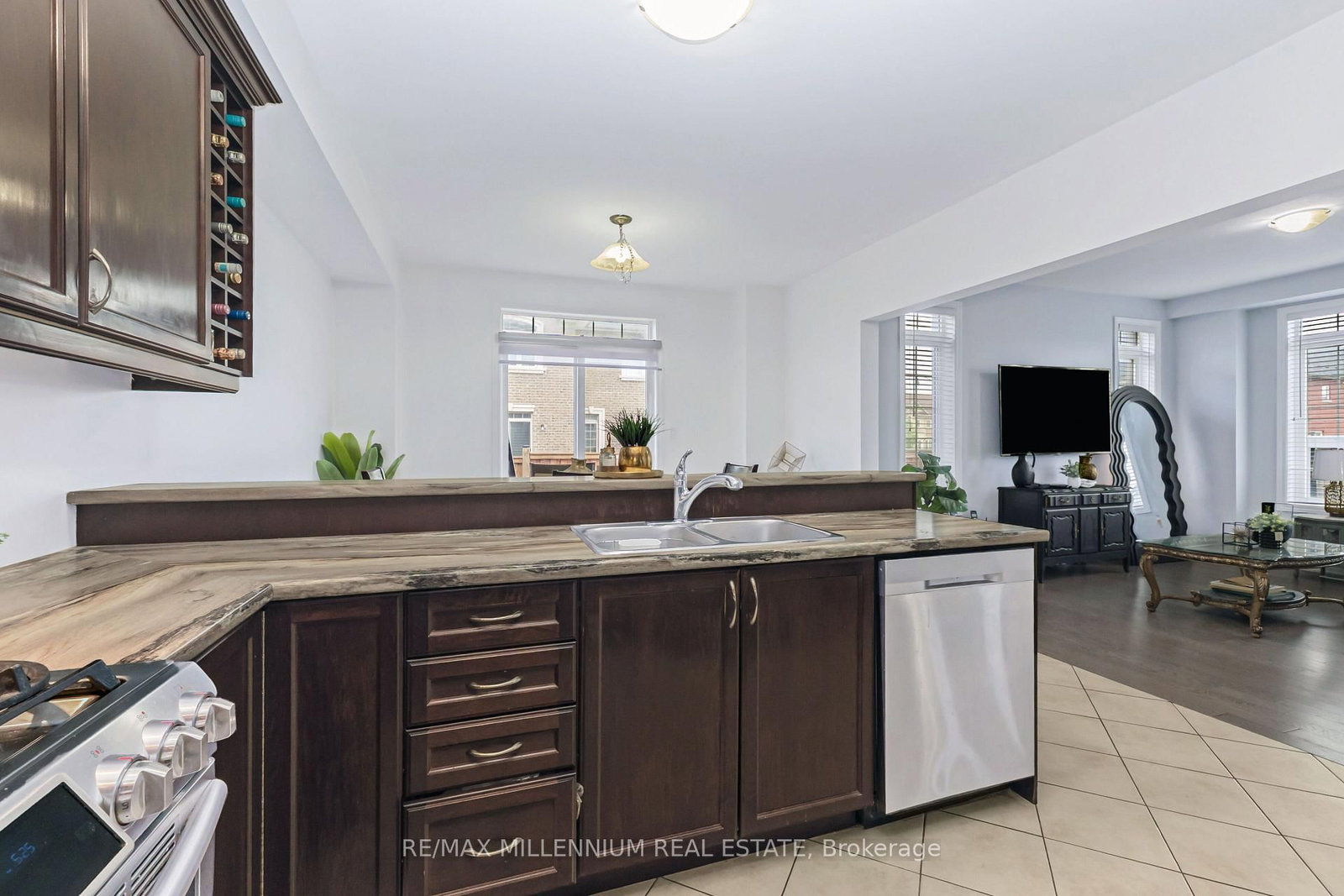 366 Remembrance Road • Brampton, ON photo 25