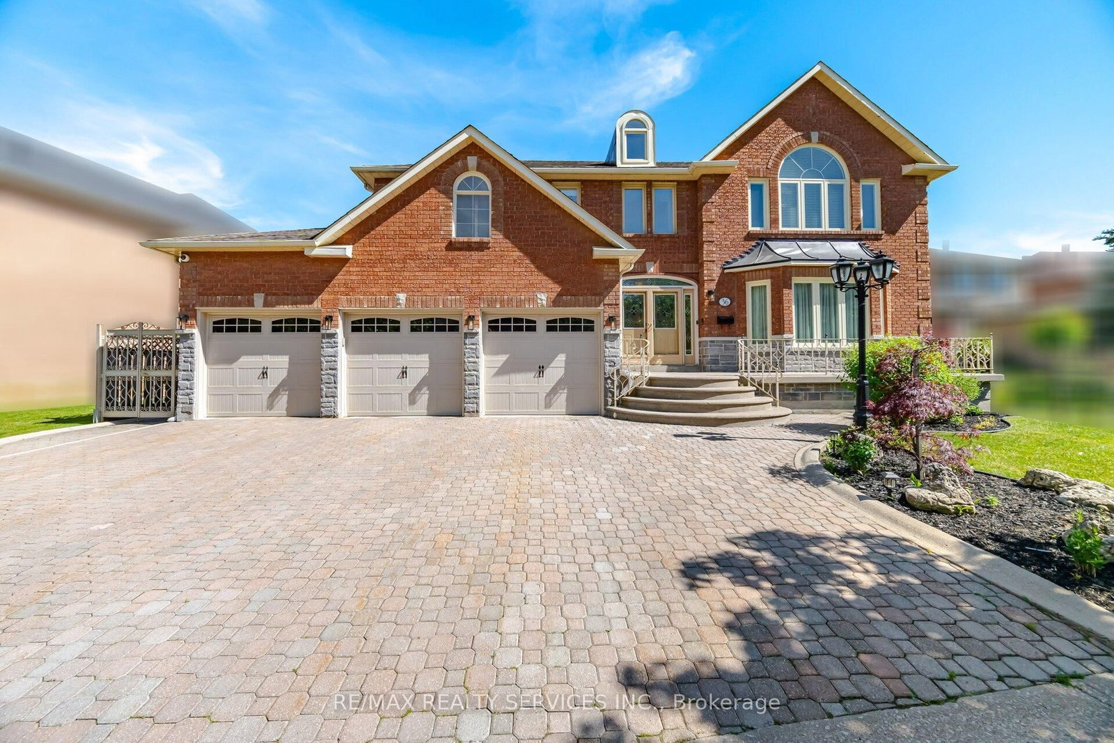 36 Shadywood Road • Brampton, ON photo 6