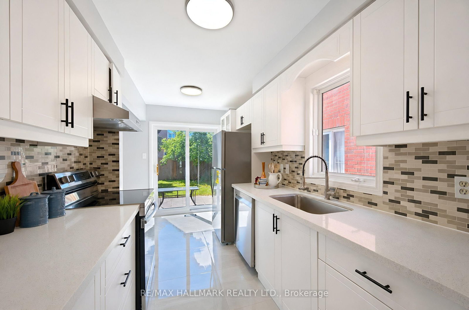 21 Penguin Lane • Brampton, ON photo 15
