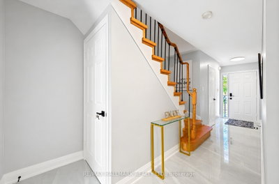 21 Penguin Lane • Brampton, ON photo 5