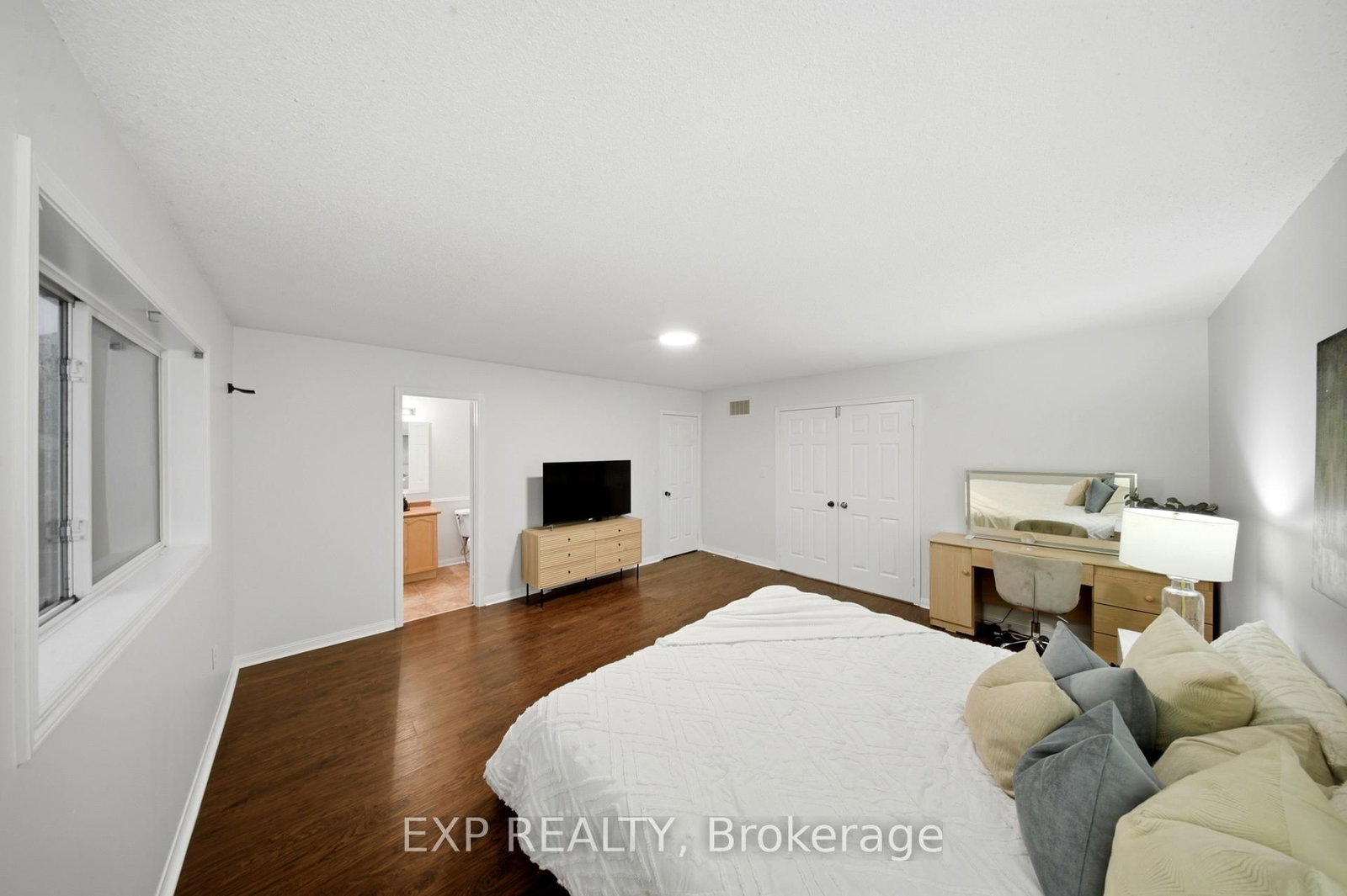164 Panton Trail • Milton, ON photo 19