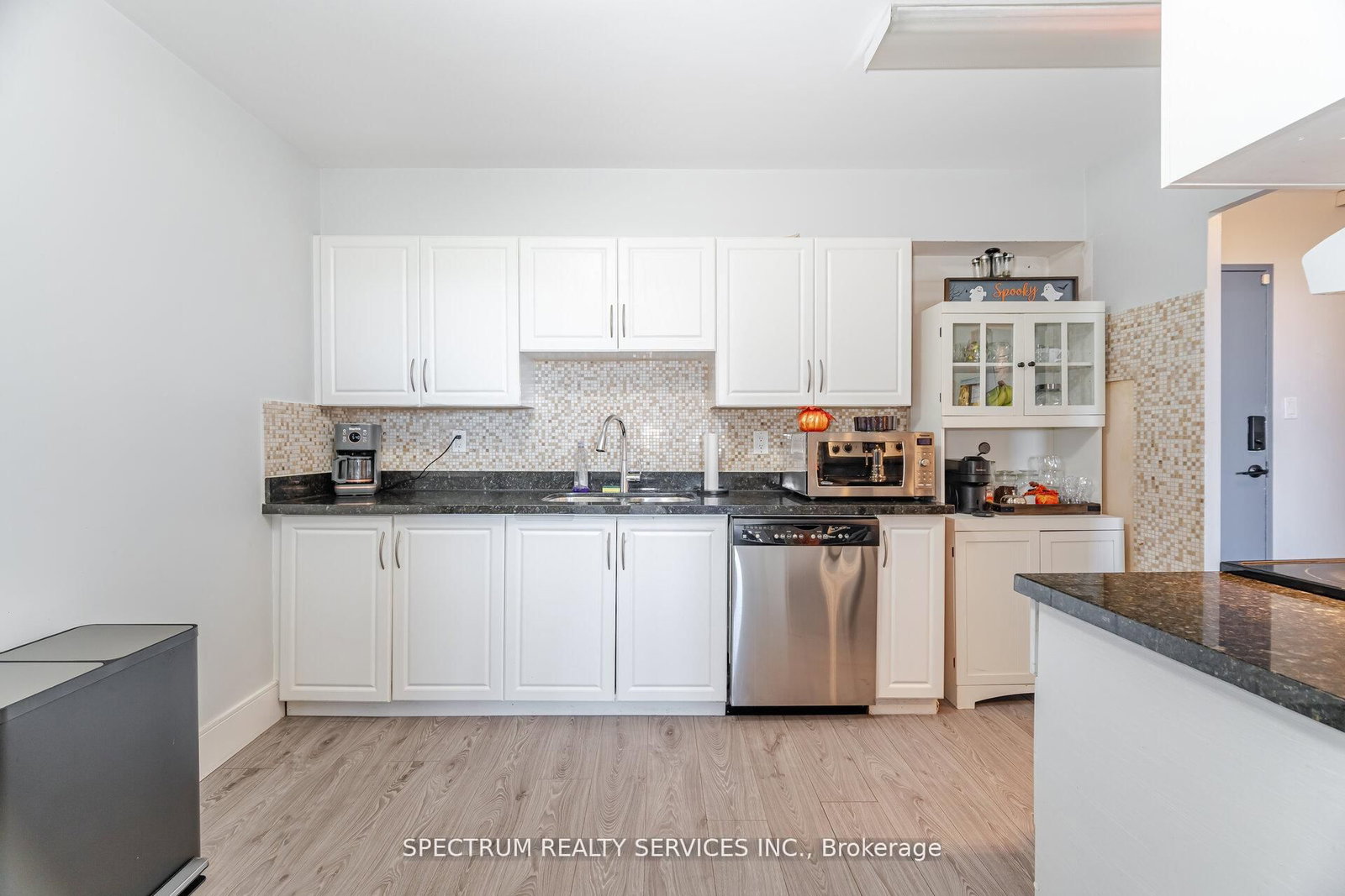 85 Emmett Avenue • Toronto, ON photo 11