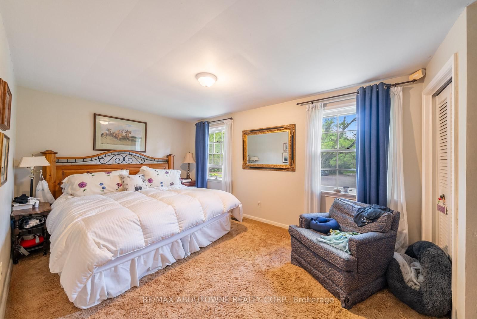 142 Abbey Court • Oakville, ON photo 44