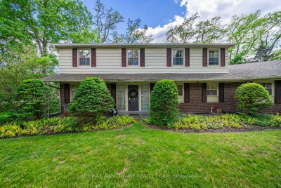 142 Abbey Court • Oakville, ON photo 5