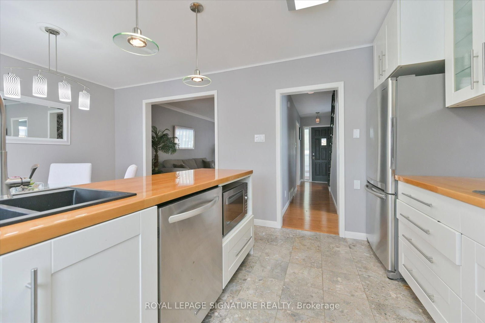 362 Silverthorn Avenue • Toronto, ON photo 11