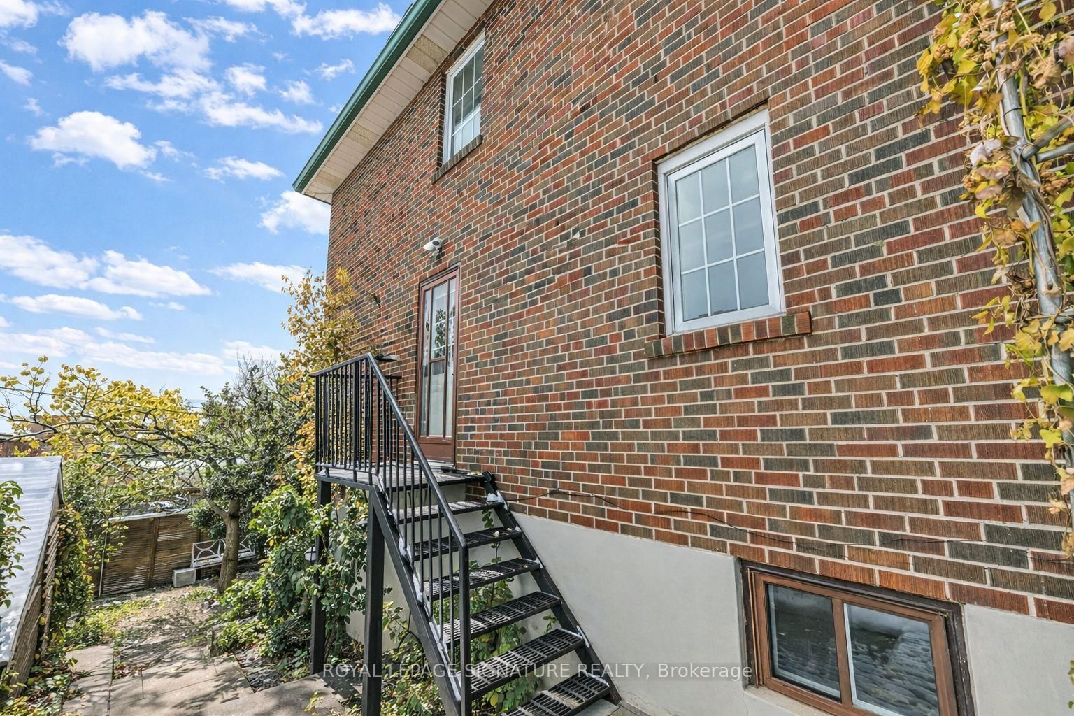 362 Silverthorn Avenue • Toronto, ON photo 24