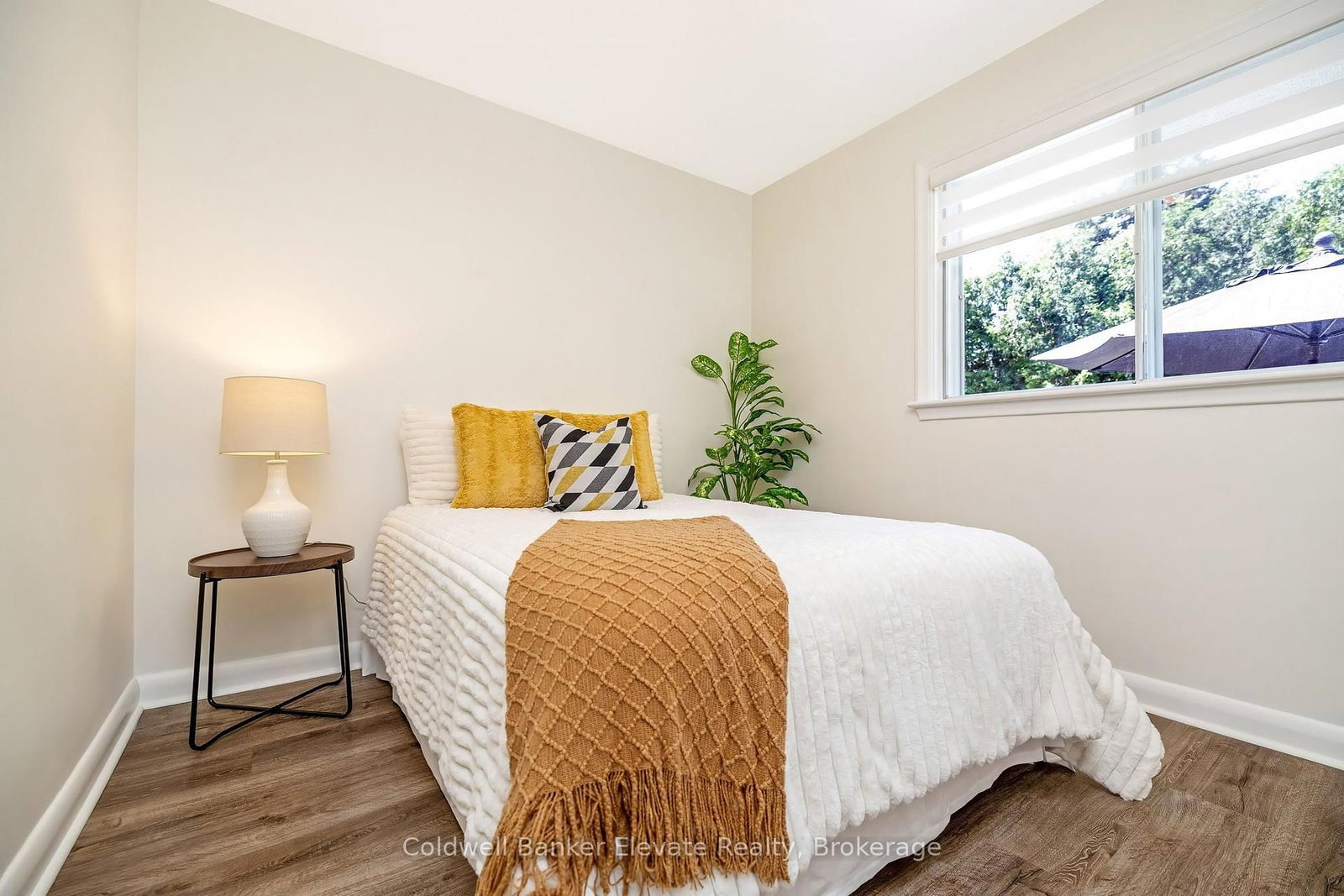 21 Market Street • Halton Hills, ON photo 18
