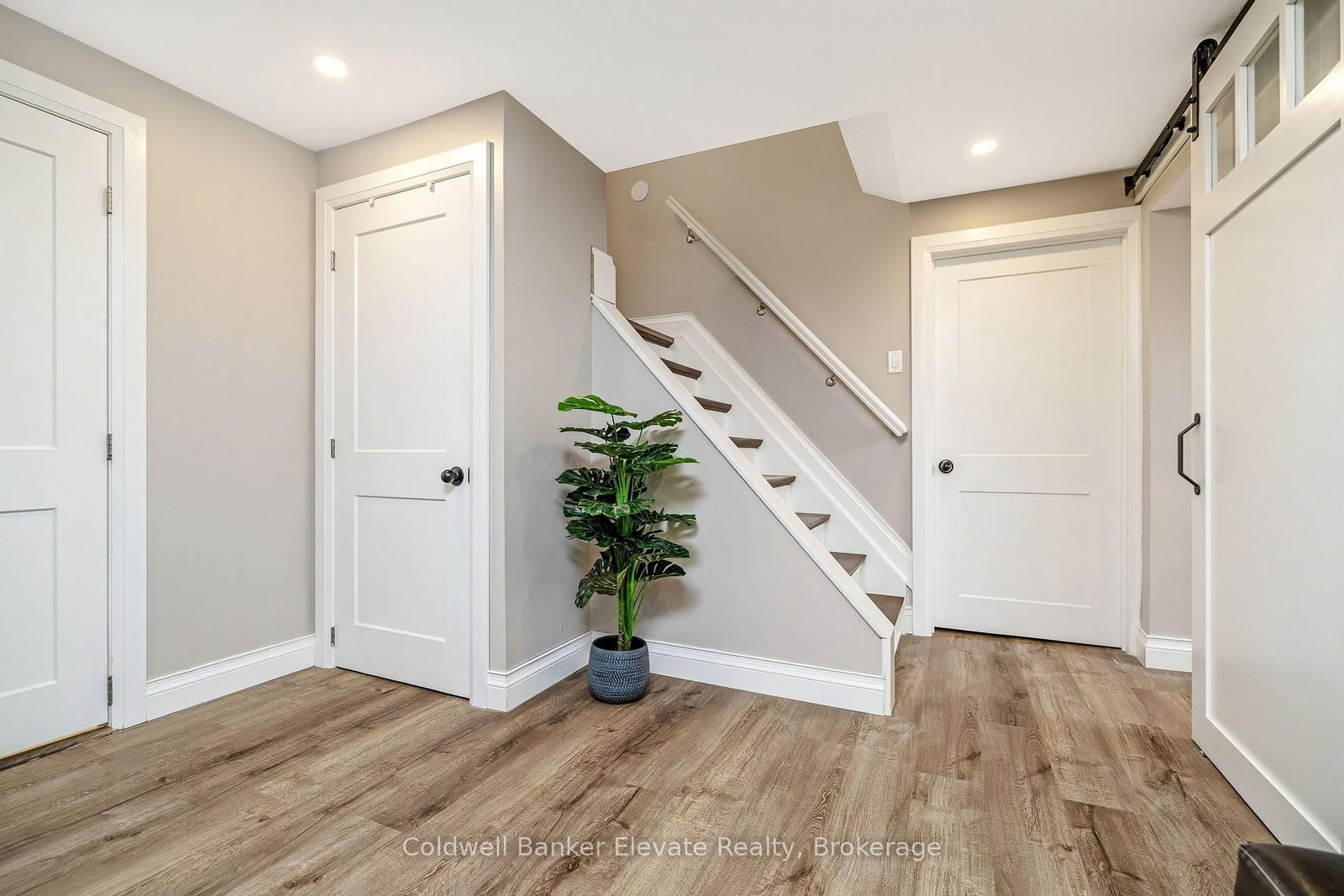 21 Market Street • Halton Hills, ON photo 20
