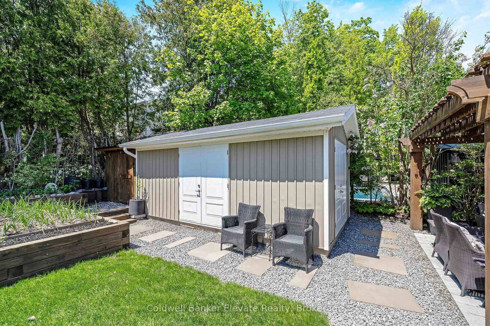 21 Market Street • Halton Hills, ON photo 32
