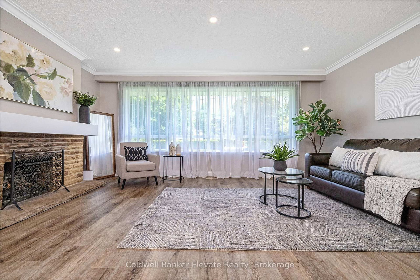 21 Market Street • Halton Hills, ON photo 6