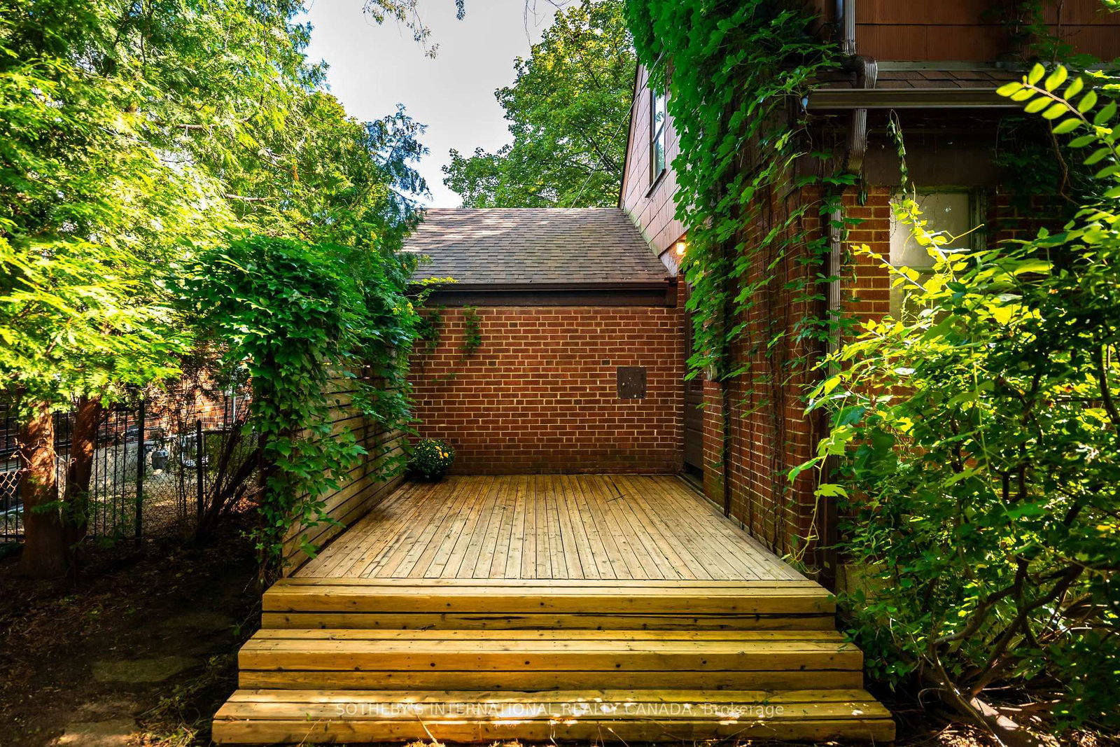 2050 Russett Road • Mississauga, ON photo 16