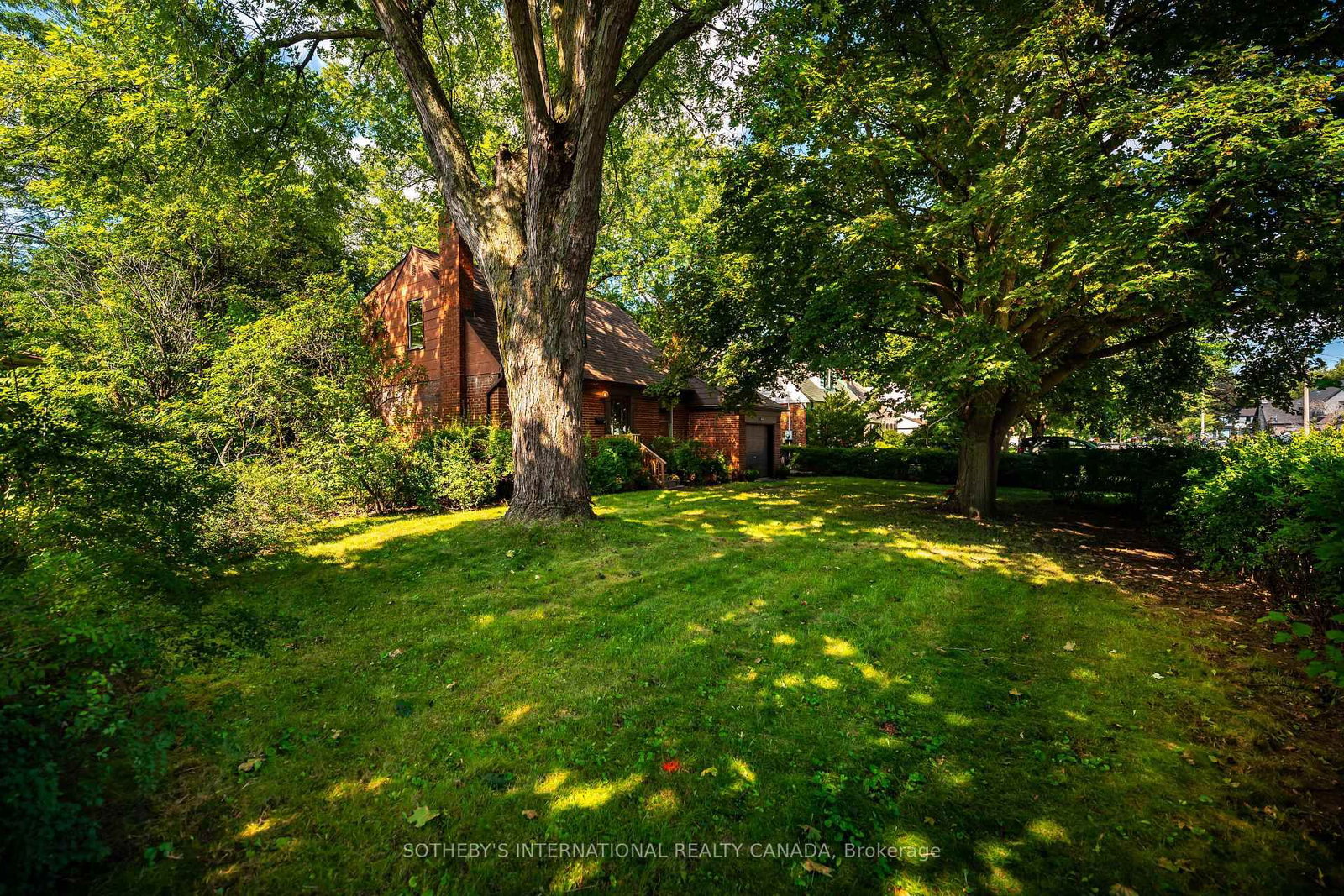 2050 Russett Road • Mississauga, ON photo 3