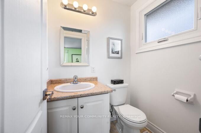 19 Hamer Boulevard • Toronto, ON photo 19