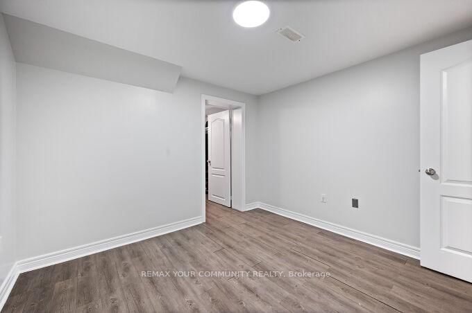 19 Hamer Boulevard • Toronto, ON photo 27